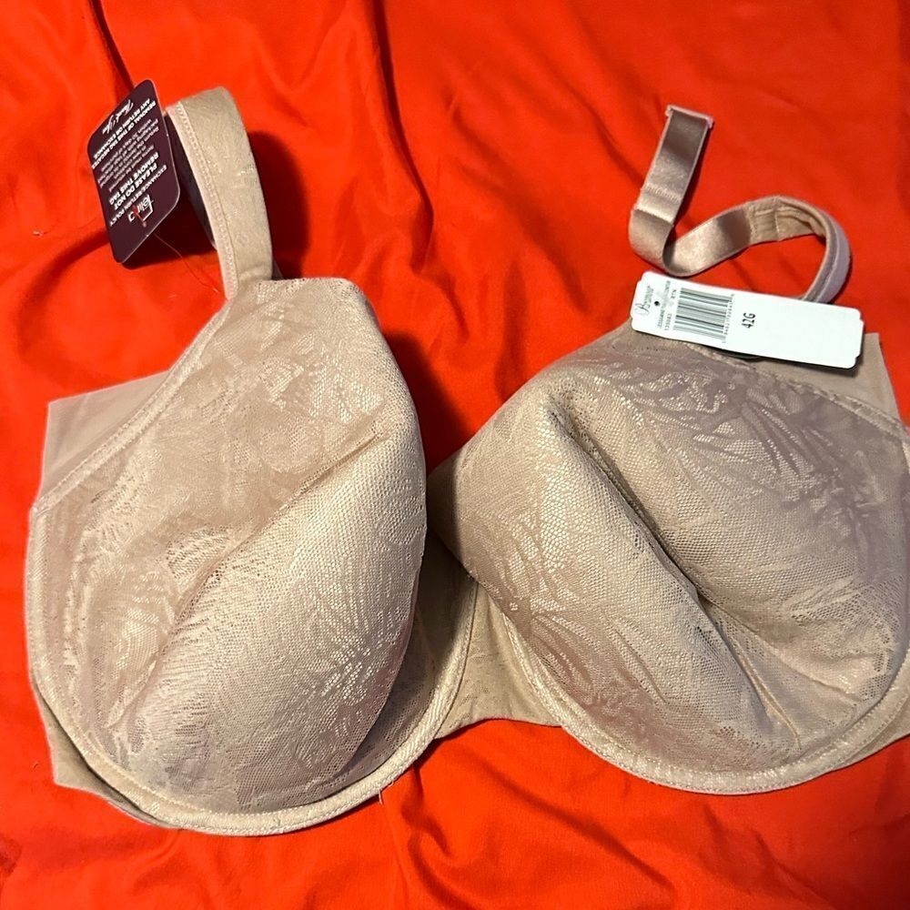 Great Felina Brand NWT Bra. Great Buy! Super Stylish